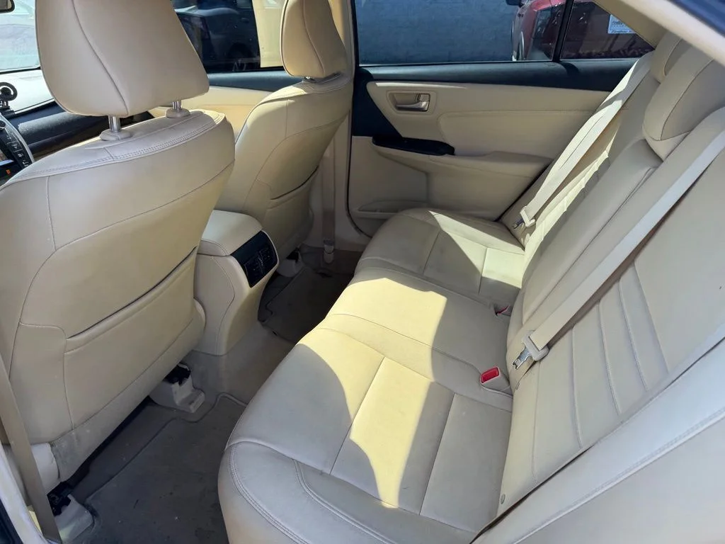 Used 2015 Gray Toyota XLE image 9