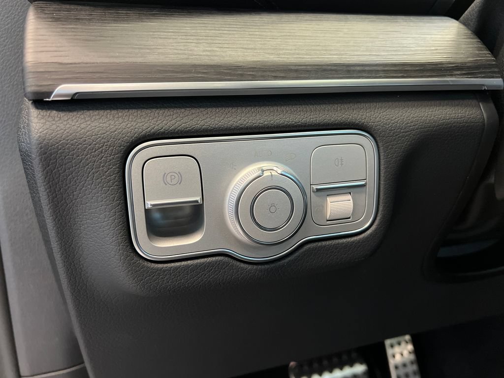 New 2026 Obsidian Black Metallic Mercedes-Benz GLS450 image 47