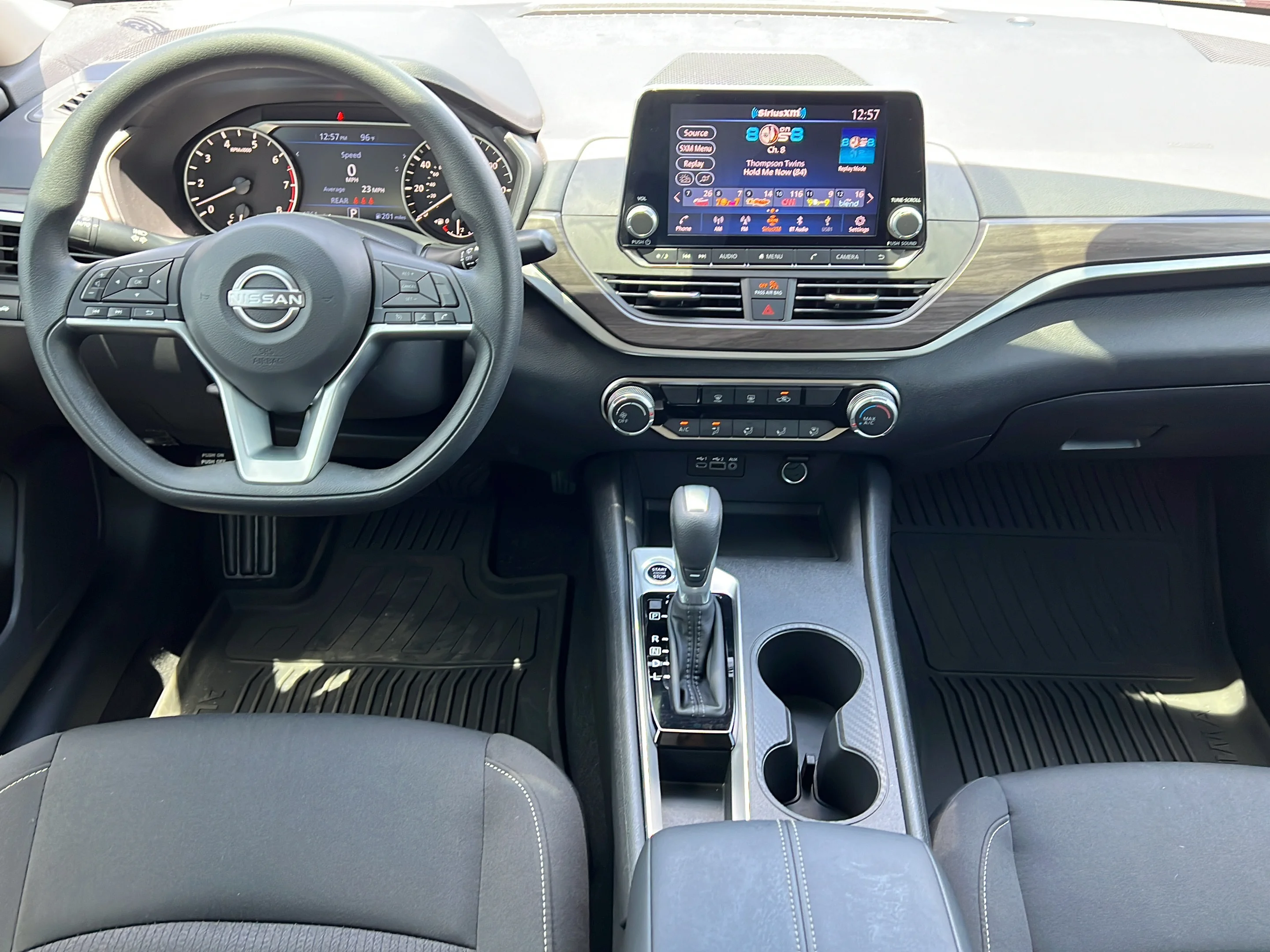 Used 2025 Scarlet Ember Nissan SV image 10