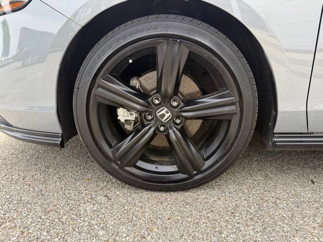 Used 2024 Gray Honda Sport-L image 11