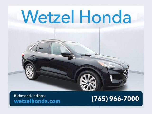2022 Ford Escape Titanium