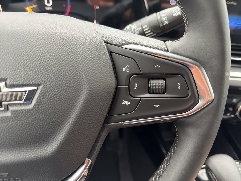 New 2026 Mosaic Black Metallic Chevrolet ACTIV image 20