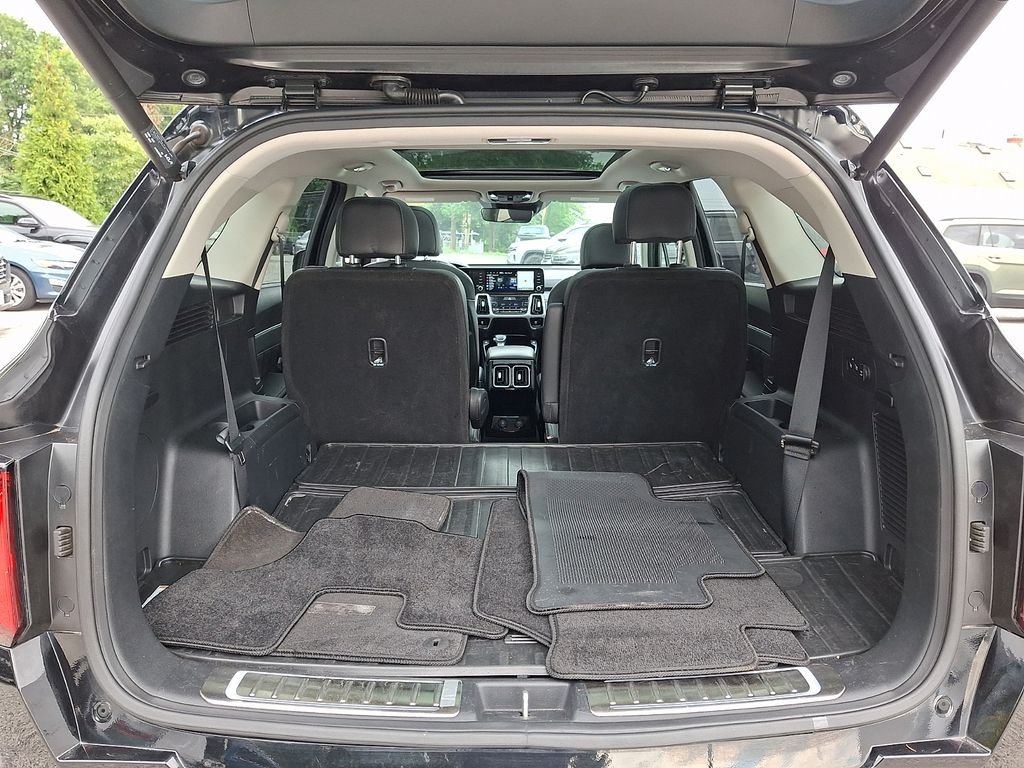 Used 2023 Black Kia SX image 33