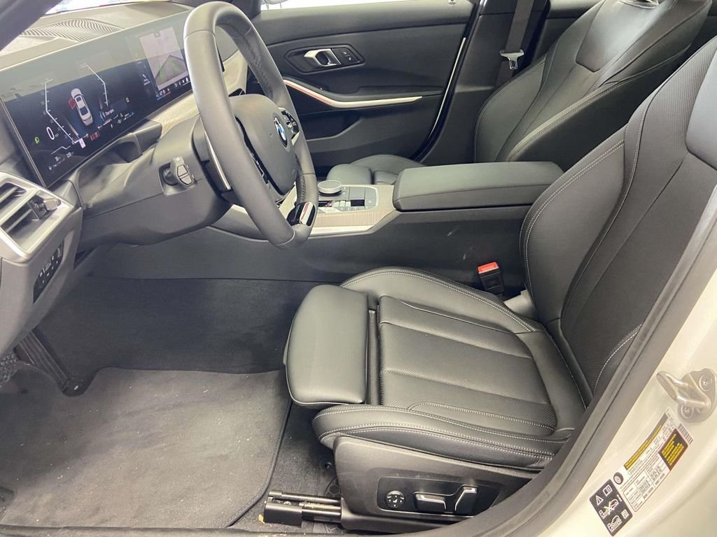 2025 BMW 3 Series 330i - Photo 17