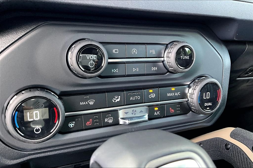 New 2025 Ford Bronco Badlands 4D Sport Utility