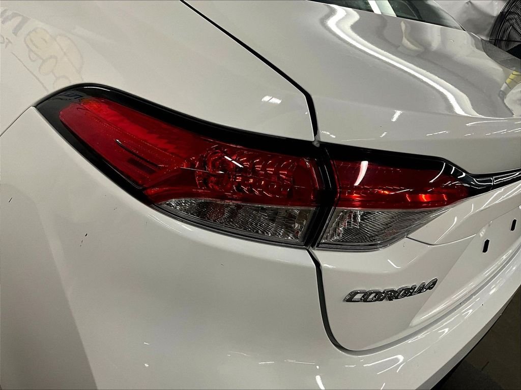 Certified Used 2023 Ice Toyota LE image 32