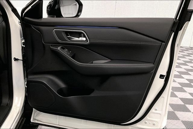 2025 Nissan Rogue Platinum - Photo 37