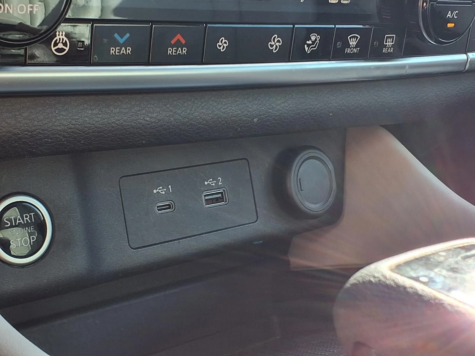 Used 2022 Blue Nissan SL image 19
