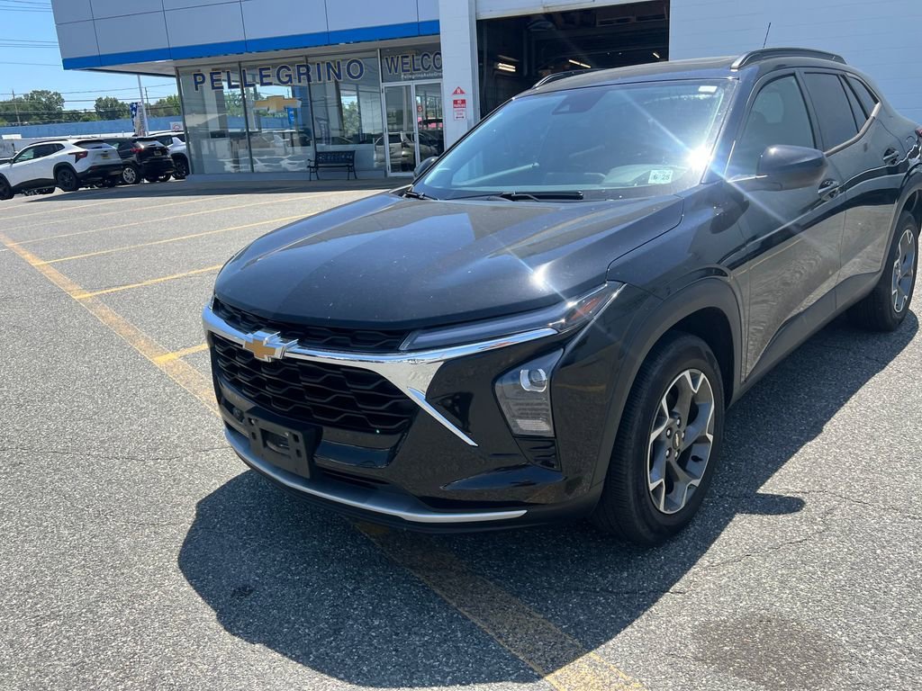 Used 2024 Mosaic Black Metallic Chevrolet LT image 6