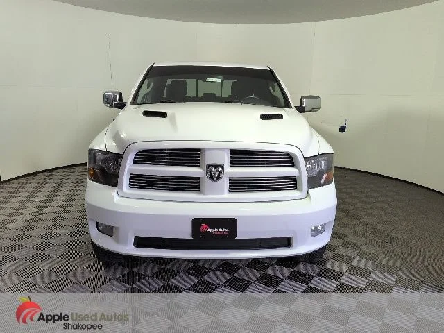 Used 2011 White Ram Sport image 2