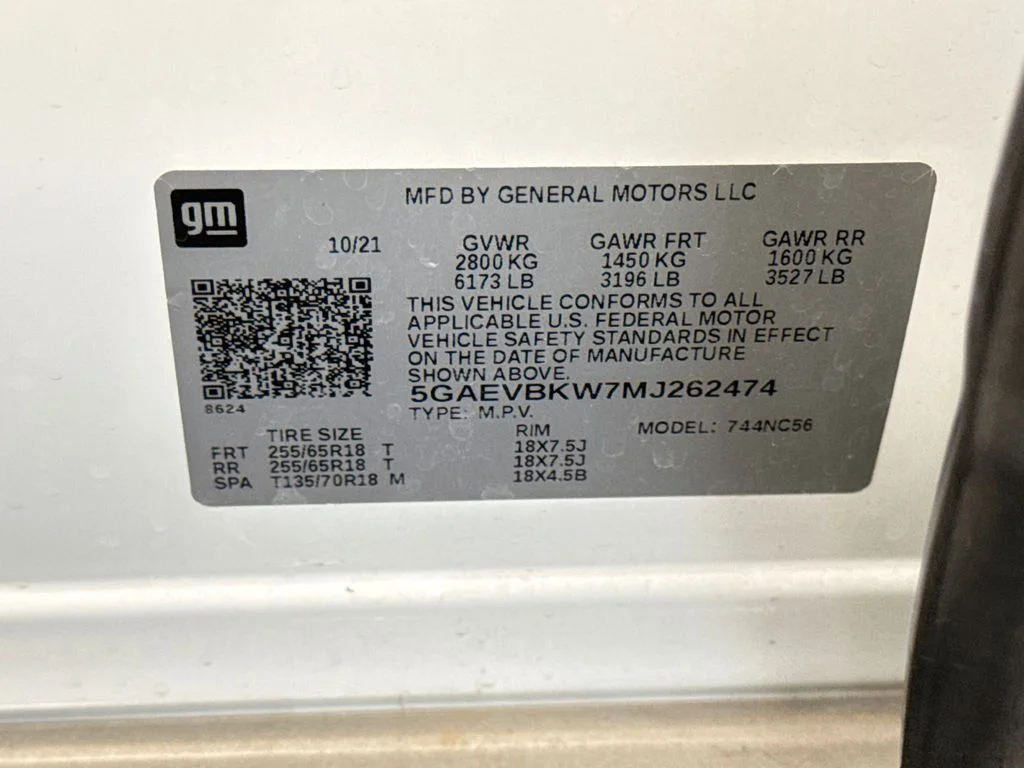 Used 2021 White Buick Premium Group image 32