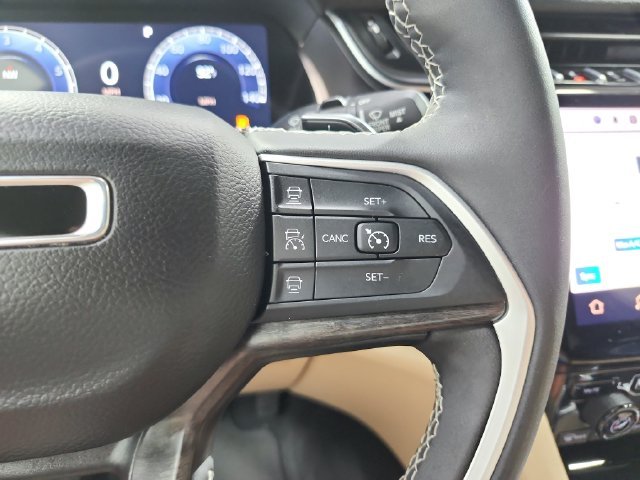 Used 2024 White Jeep Limited image 24