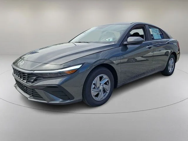 New 2026 Gray Hyundai SE image 2