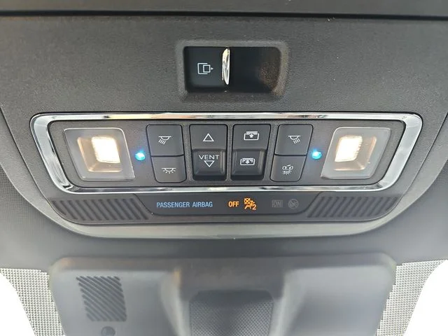 Used 2025 Silver Ford Lariat image 26