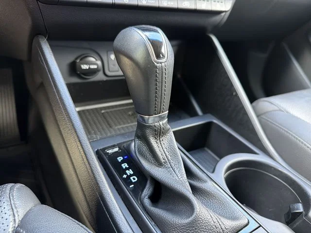 Used 2019 Silver Hyundai Ultimate image 20
