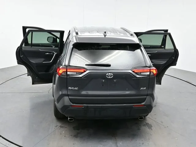 Used 2025 Magnetic Gray Met Toyota XLE image 40