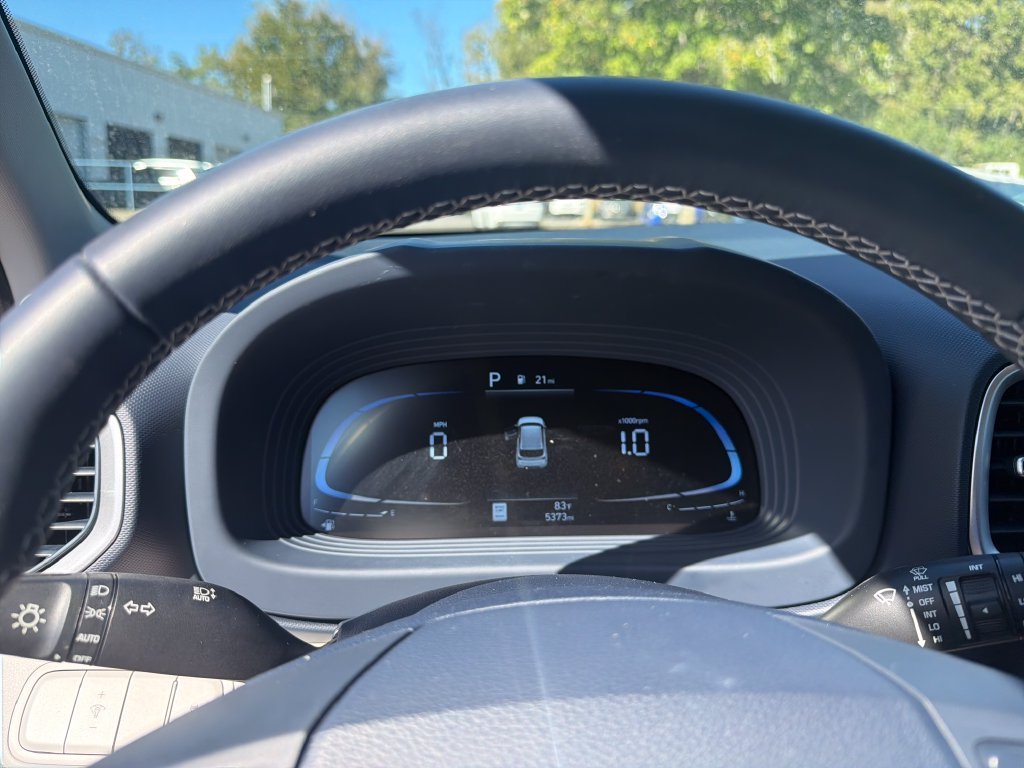 Used 2025 White Hyundai Limited image 18