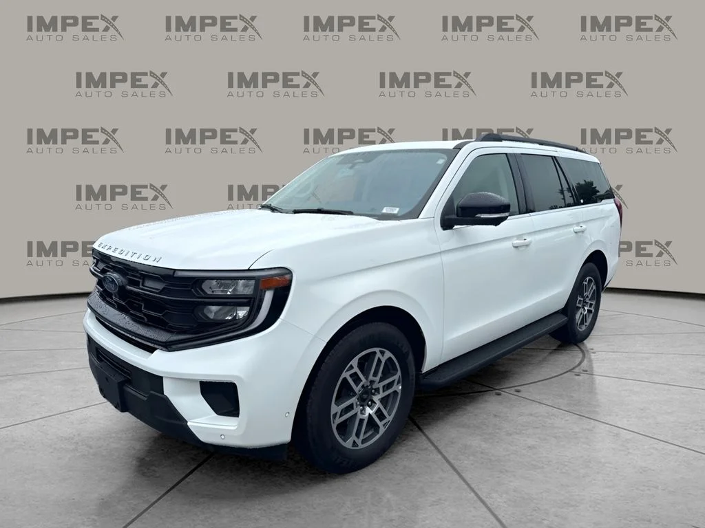 Used 2025 White Ford Active image 1