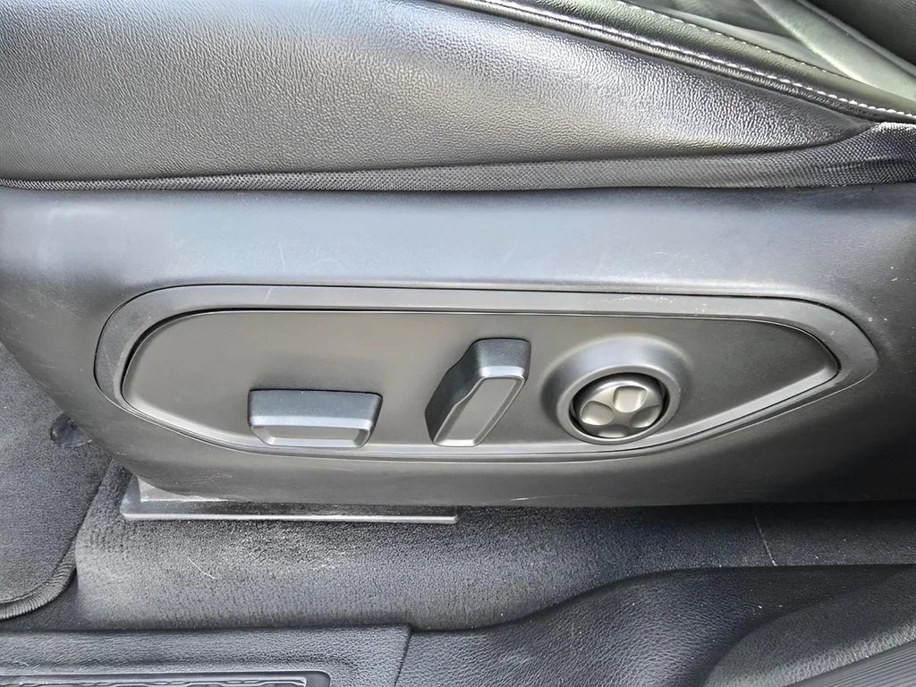 Used 2024 Bright White Clearcoat Jeep Altitude image 26