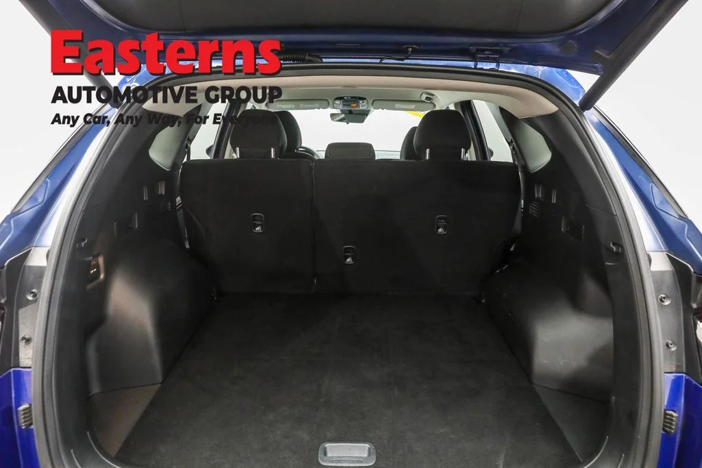 Used 2024 Blue Hyundai SEL image 9