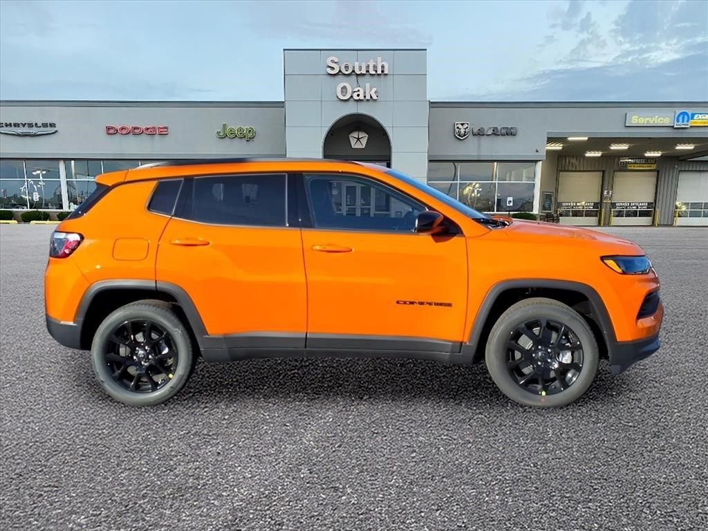 New 2026 Joose (DISC) Jeep Latitude image 2