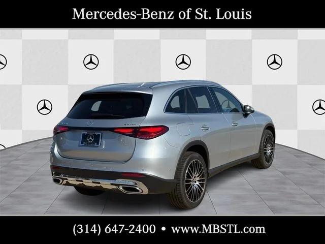 New 2026 Cirrus Silver Metallic Mercedes-Benz GLC 300 image 3