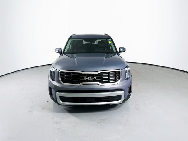 Used 2025 Silver Kia S image 4