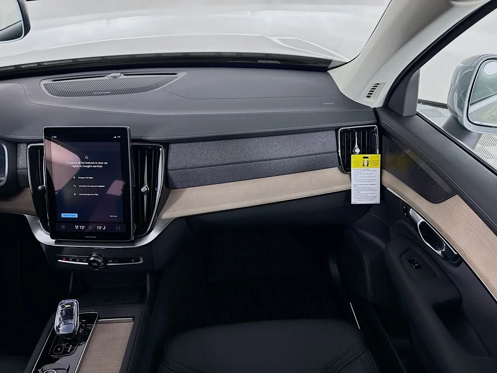 New 2026 Gray Metallic Volvo T8 Plus image 19