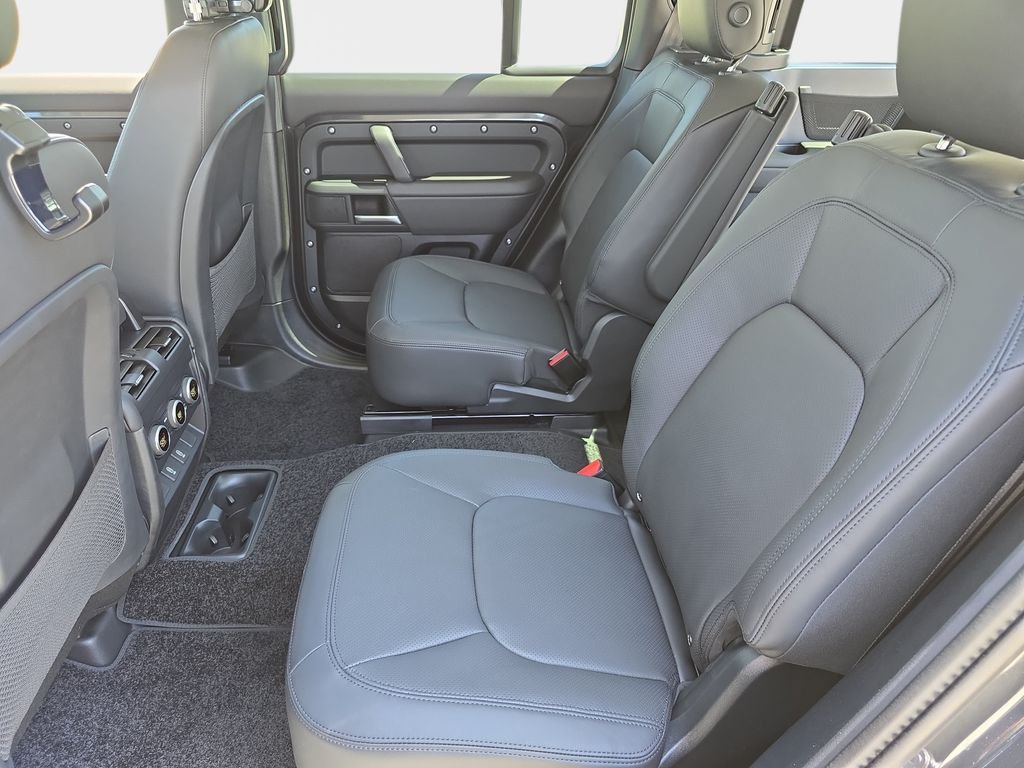 New 2026 Carpathian Grey Land Rover S image 15