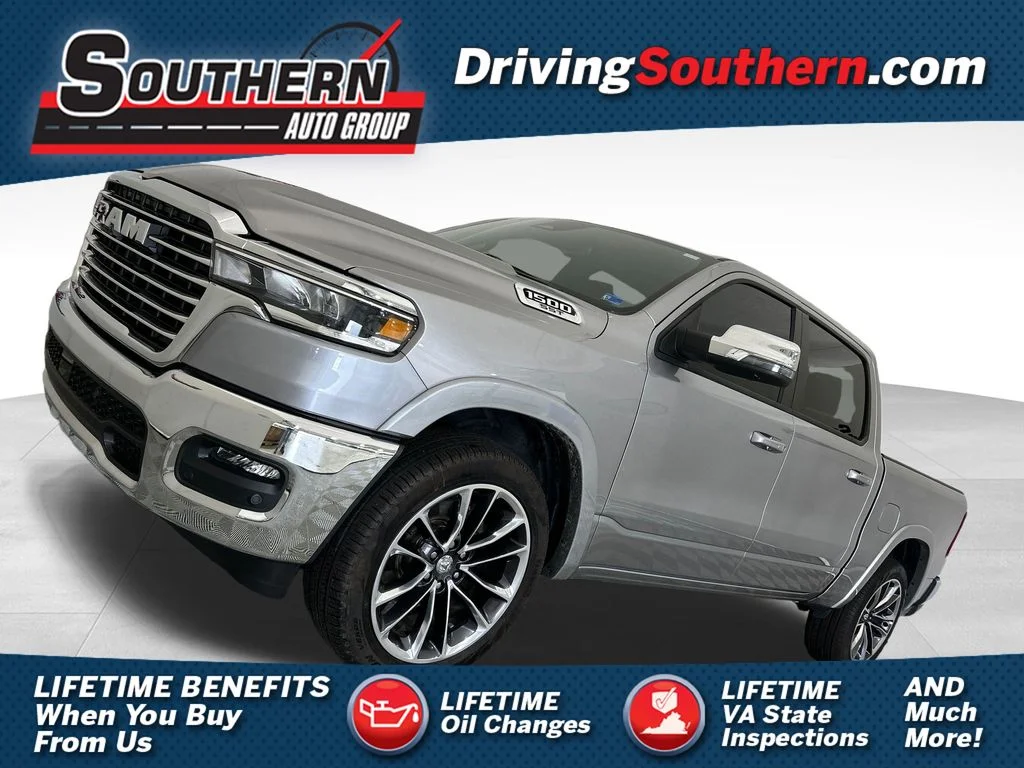 2025 RAM 1500 Laramie 4x4 Crew Cab 5'7's photo