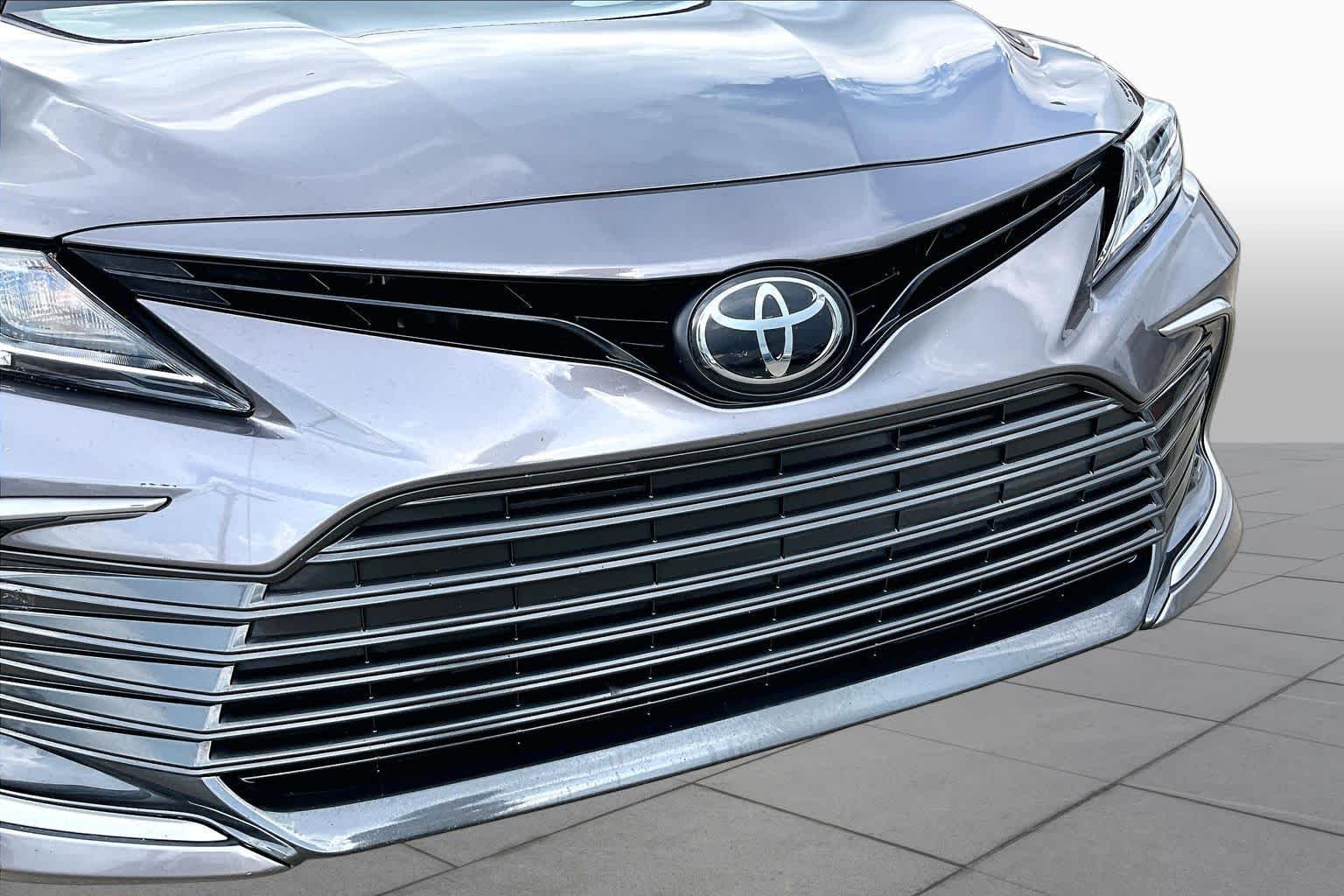 Used 2024 Predawn Gray Mica Toyota LE image 30