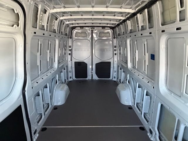 New 2026  Mercedes-Benz Cargo 170 WB image 13