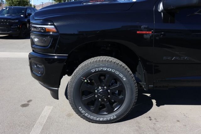 New 2026 Diamond Black Crystal Pearl-Coat Exterior Paint RAM Laramie Night Edition image 10