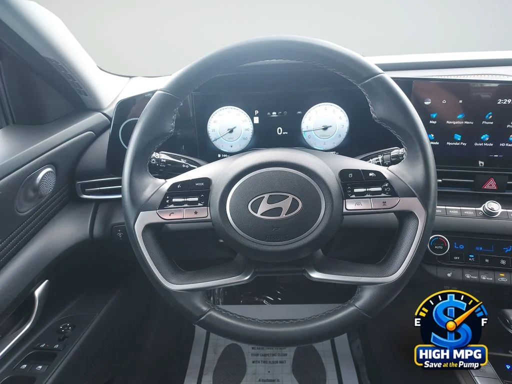 Used 2024 Red Hyundai SEL image 20