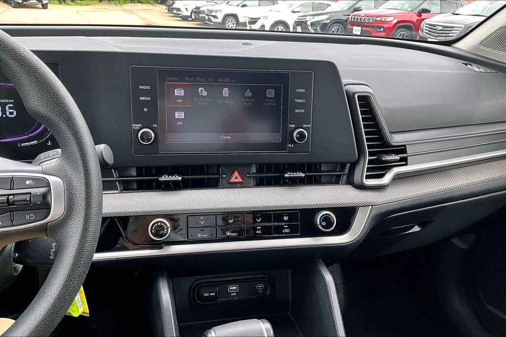 Certified Used 2025 Gray Kia LX image 19