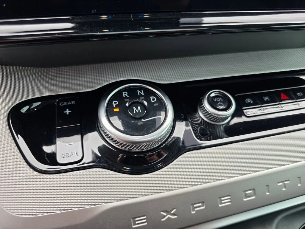 Used 2025  Ford Active image 19