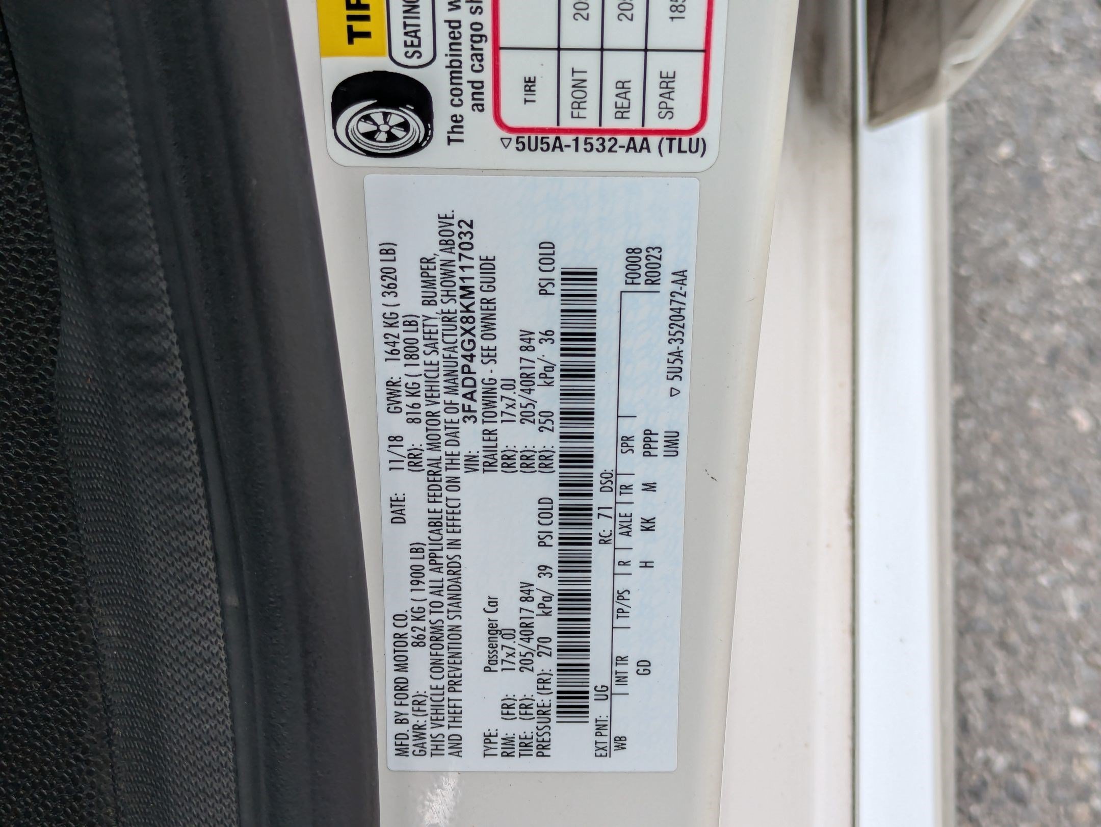 Used 2019 White Platinum Clearcoat Metallic Ford ST image 32