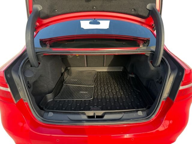 Used 2018 Red Jaguar S image 18