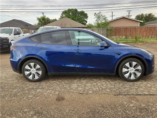 Used 2023 Black Tesla Long Range All-Wheel Drive image 4