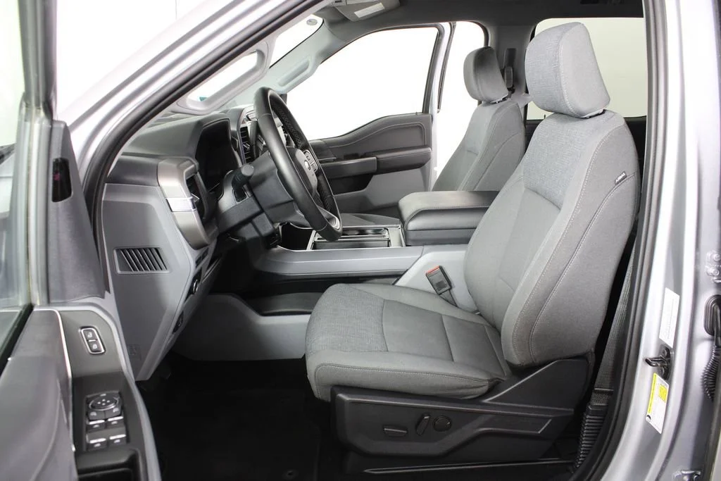 Used 2024 Gray Ford XLT image 20