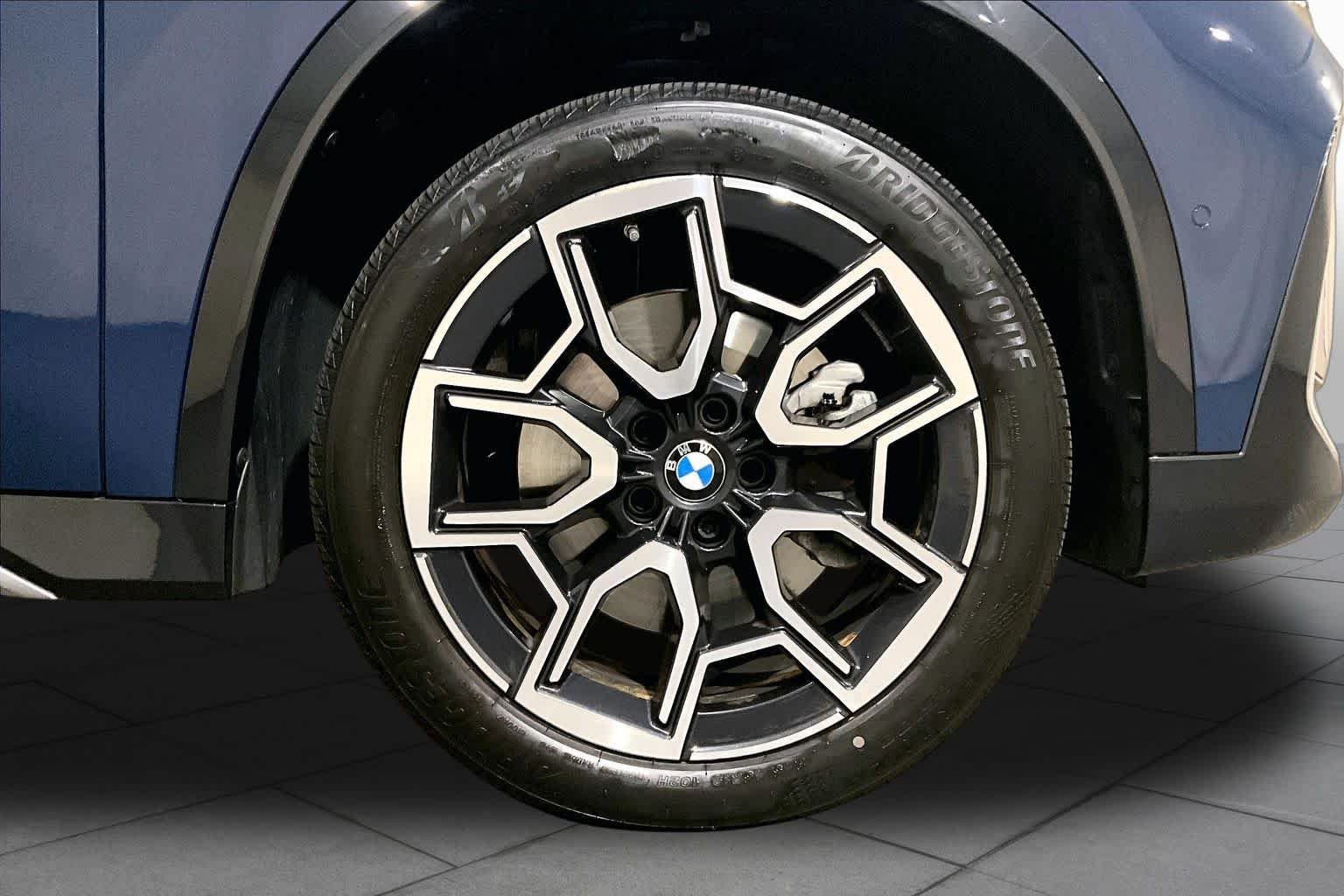 Used 2026 Night Dusk Blue Metallic BMW xDrive28i image 10