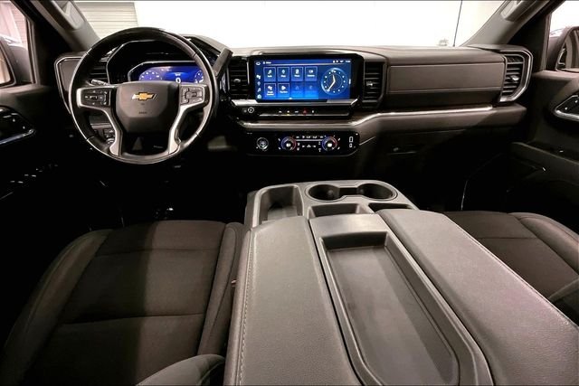 2023 Chevrolet Silverado 1500 LT - Photo 18
