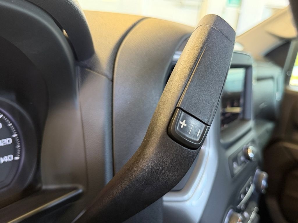 Used 2024 White Chevrolet Custom image 32