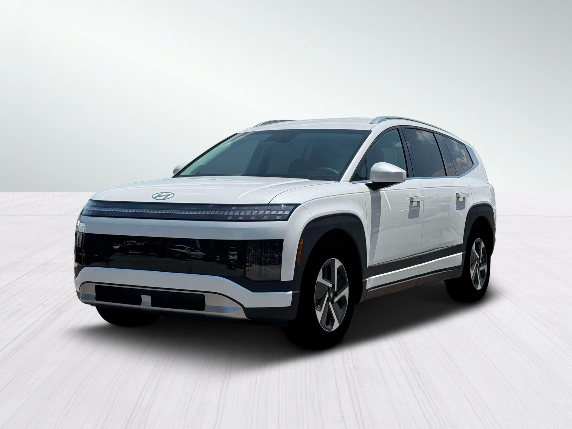 2026 Hyundai Ioniq 9 S RWD's photo