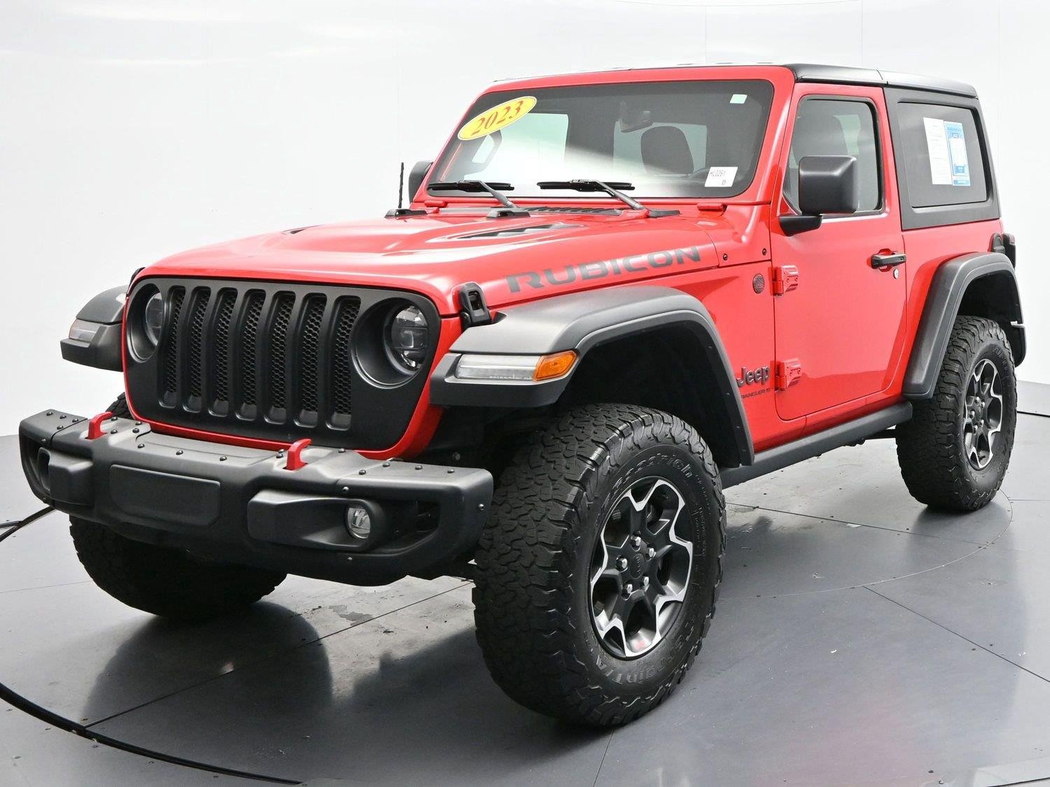 Used 2023 Firecracker Red Clearcoat Jeep Rubicon image 3