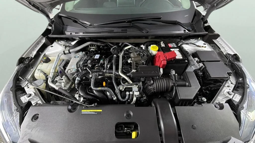 Used 2022 Silver Nissan SV Xtronic CVT image 34