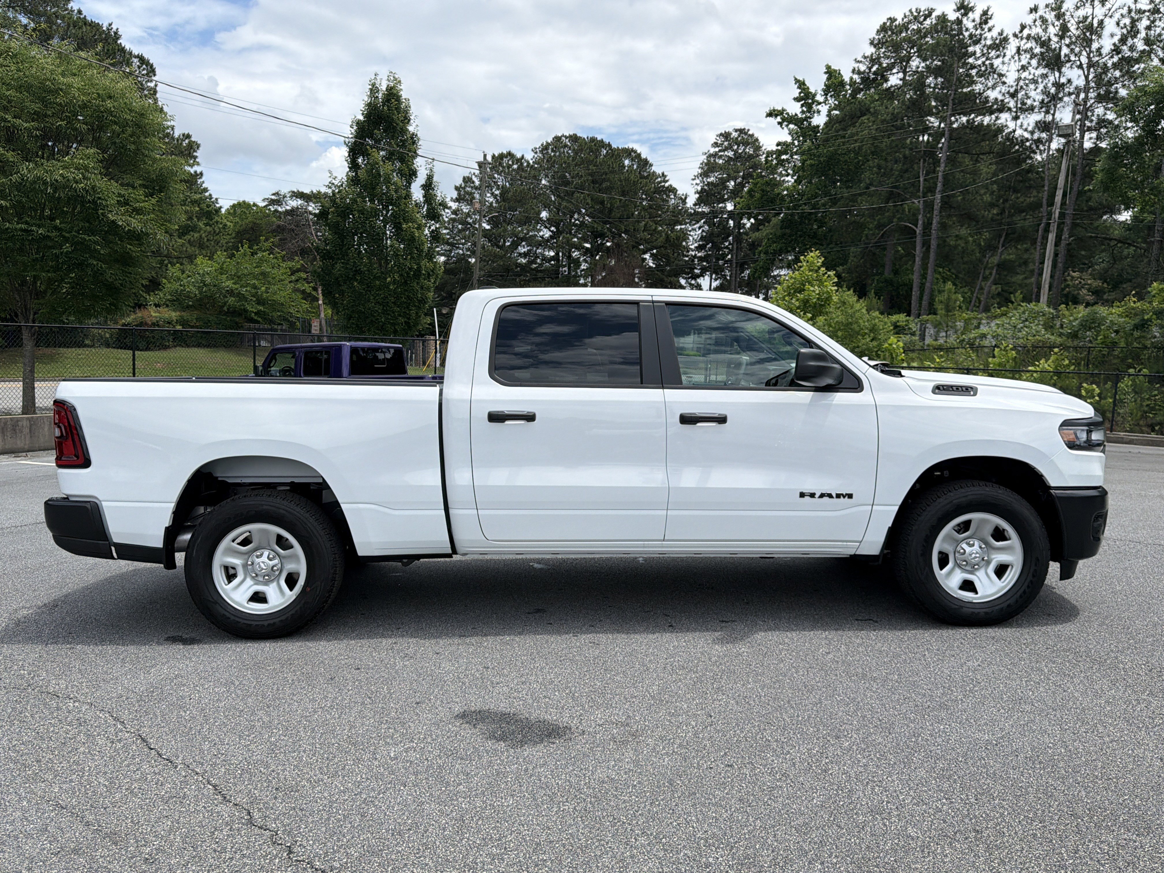 New 2026 Bright White Clear-Coat Exterior Paint RAM Tradesman image 9