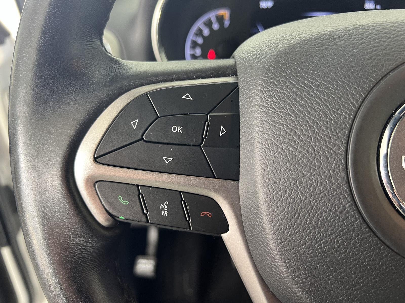 Used 2021 Bright White Clearcoat Jeep Laredo X image 15