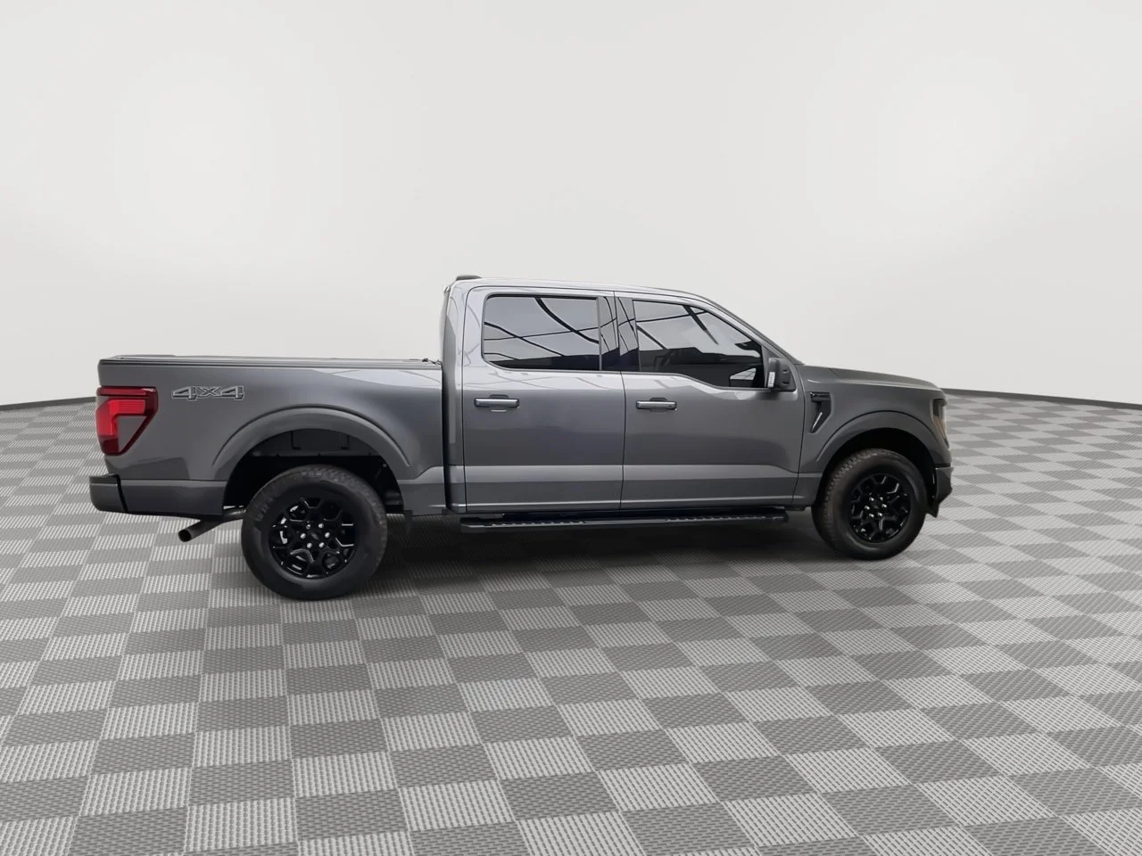 Used 2024 Gray Ford XLT image 43