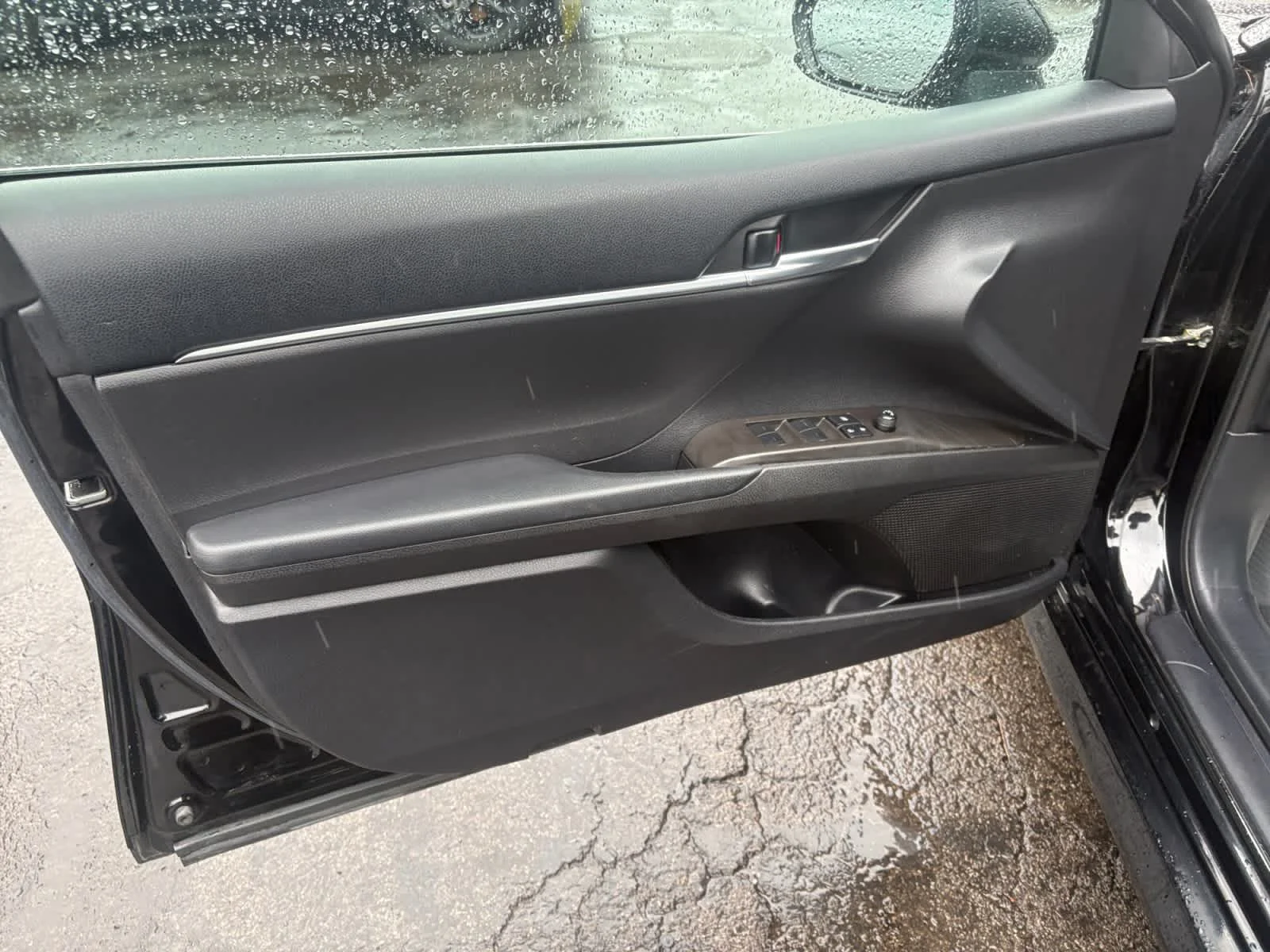 Used 2023 Midnight Black Metallic Toyota LE image 9